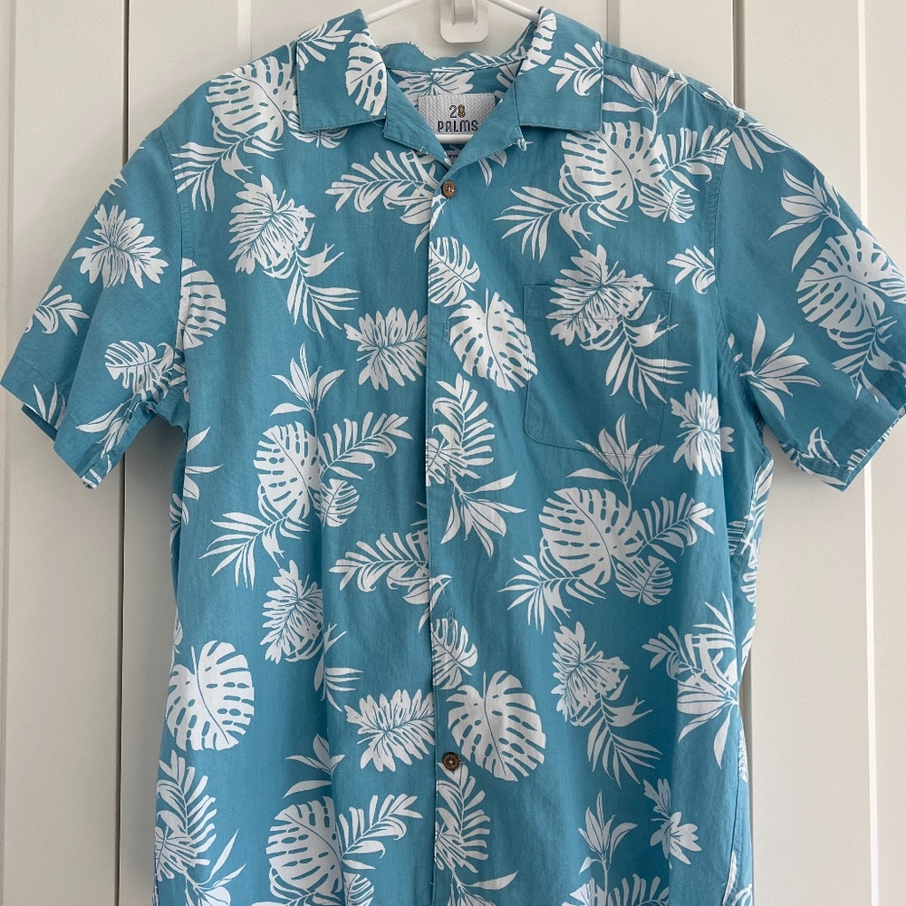 28 Palms Blue Collard Shirt Size Large
